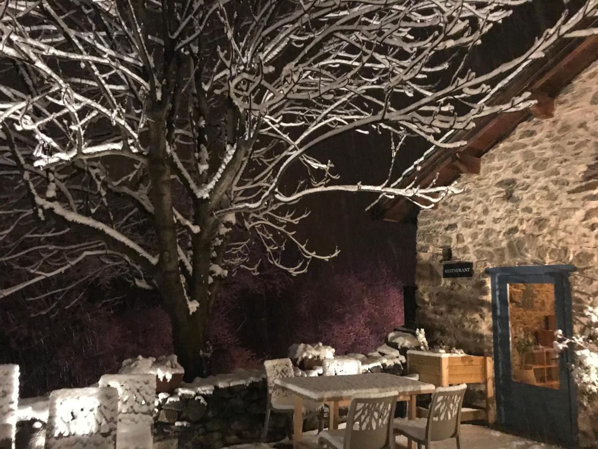 Cal Xandera Hotell Angoustrine Exteriör bild